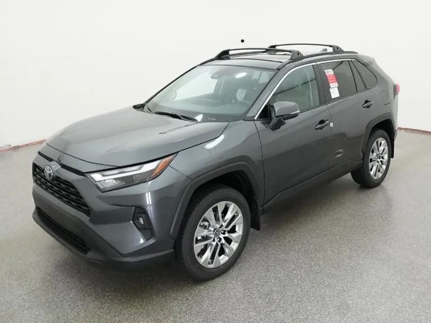 2025 Toyota RAV4 XLE Premium photo 1