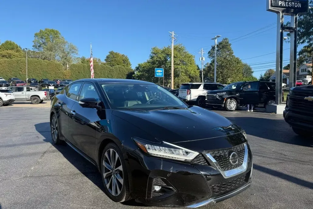 2021 Nissan Maxima Platinum photo 1
