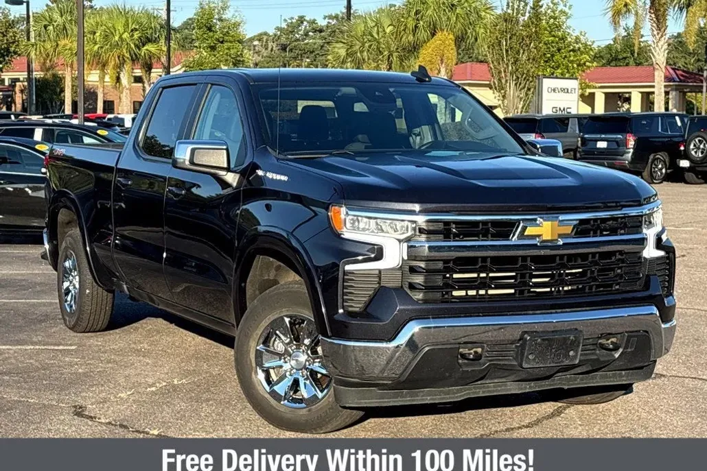 2023 Chevrolet Silverado 1500 LT photo 1