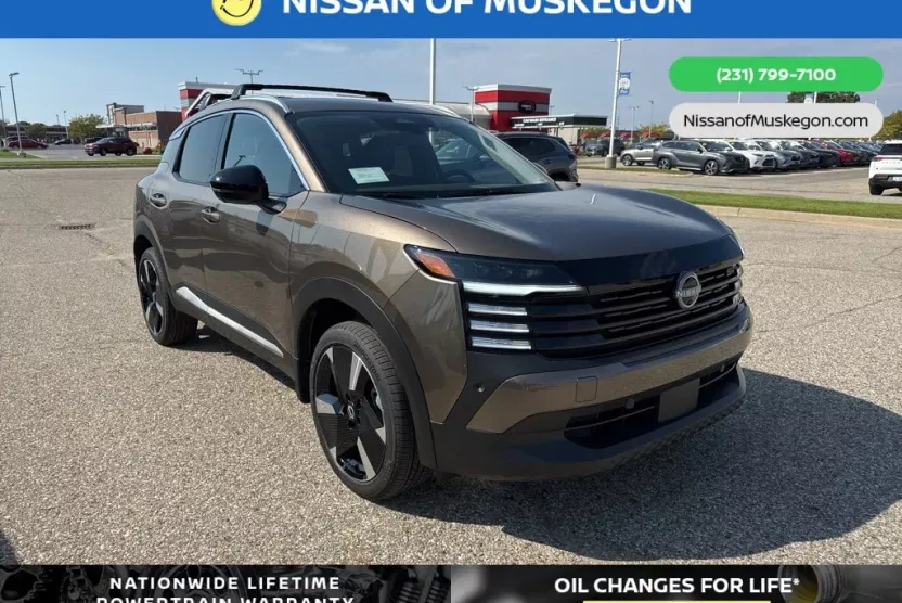 2026 Nissan Kicks SR photo 1