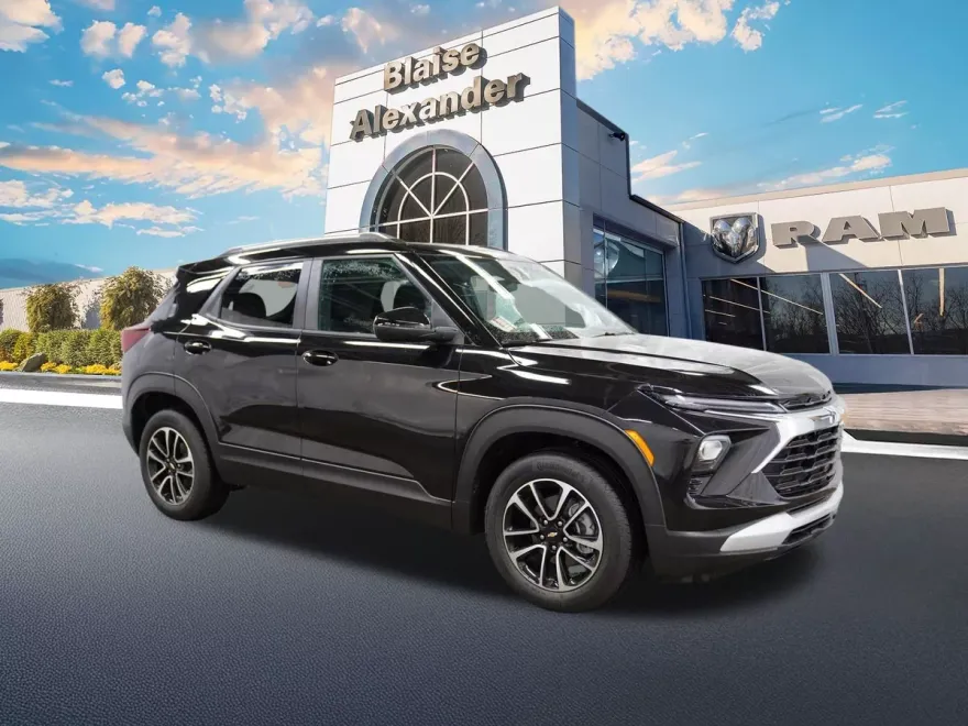 2025 Chevrolet Trailblazer LT photo 1