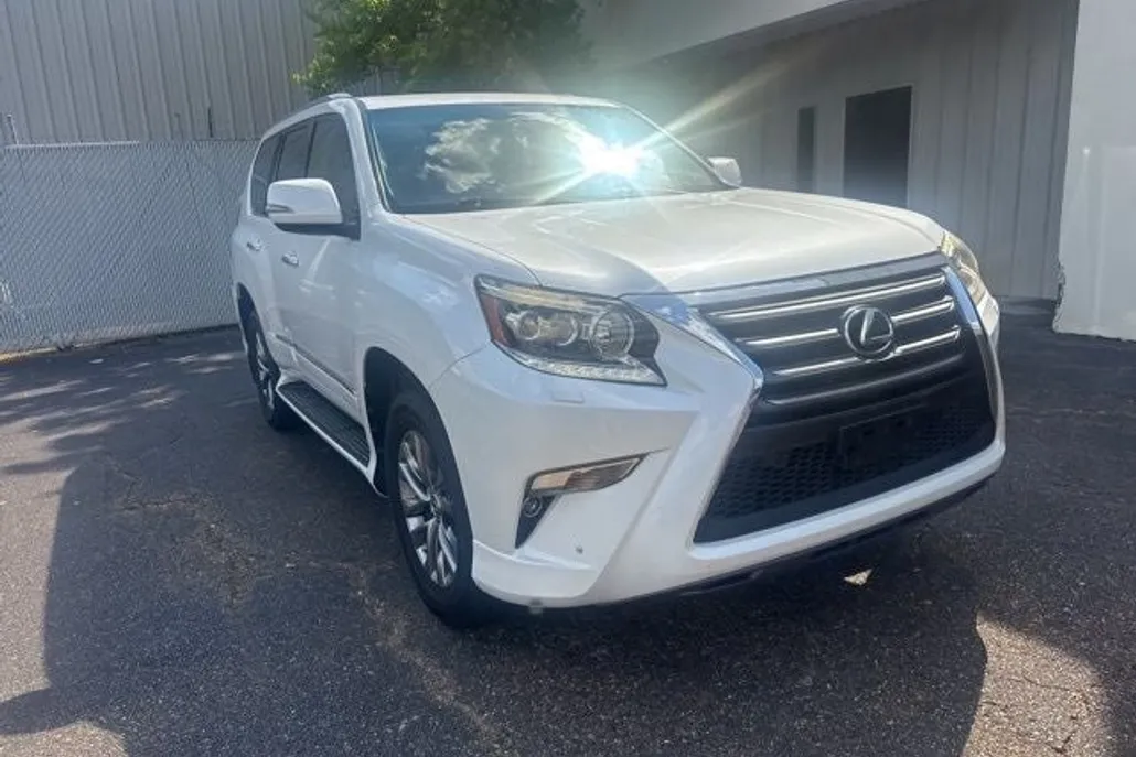 2015 Lexus GX 460 Luxury photo 1