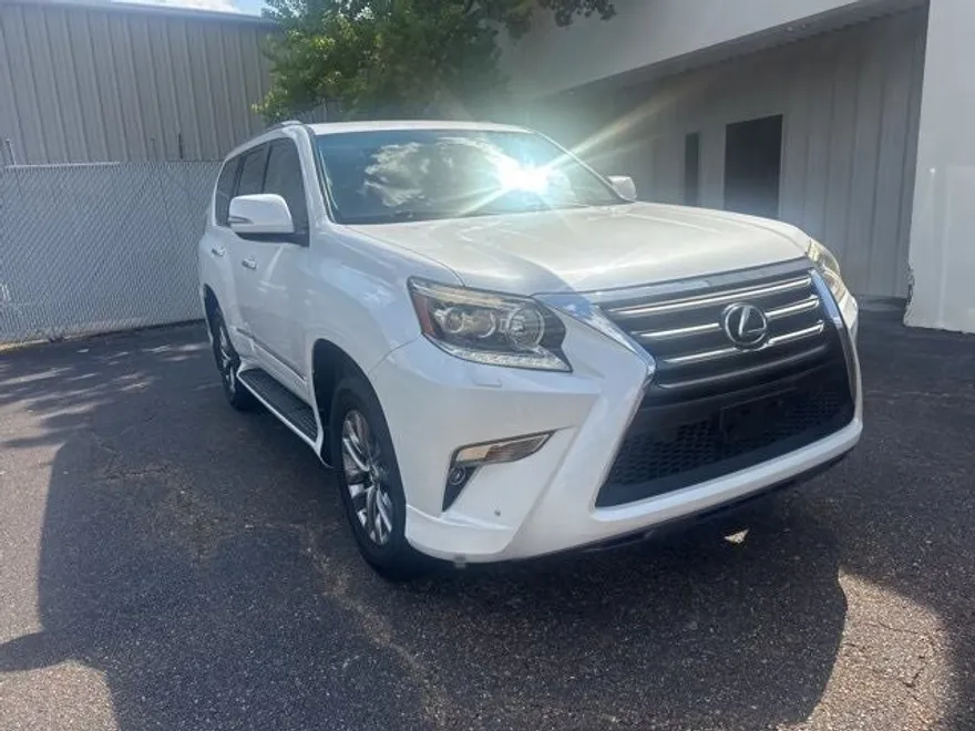 2015 Lexus GX 460 Luxury photo 1