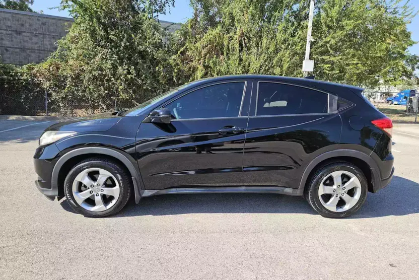 2016 Honda HR-V EX photo 1