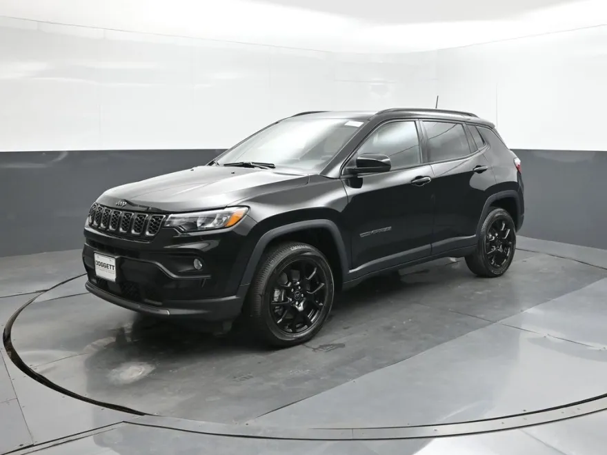 2025 Jeep Compass Latitude photo 1