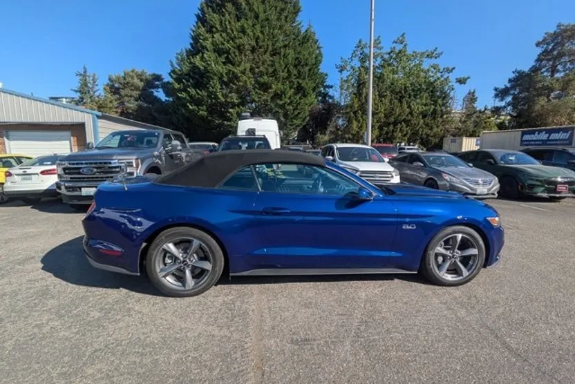 2016 Ford Mustang GT Premium Convertible photo 1