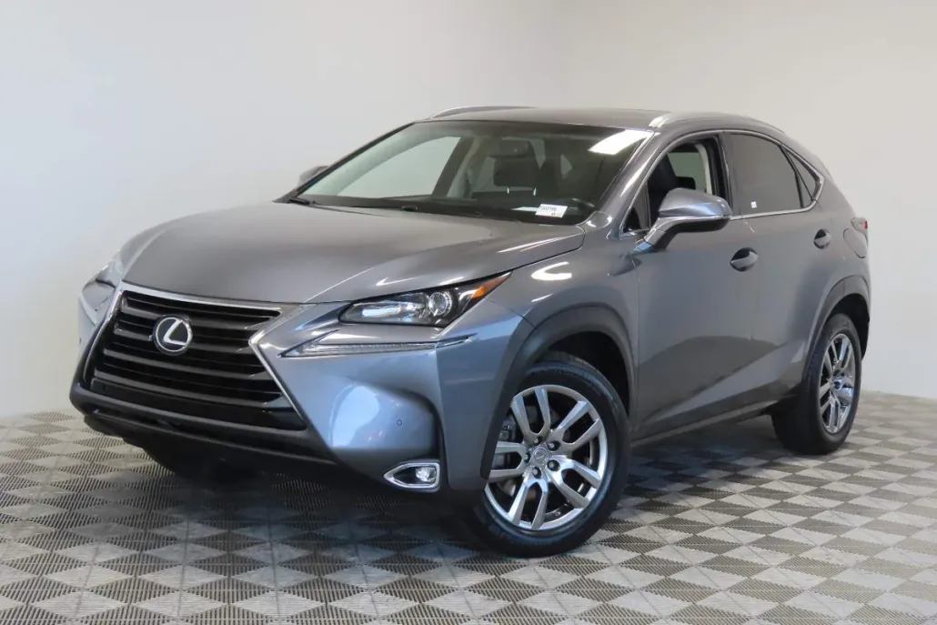 2016 Lexus NX 200t Luxury photo 1