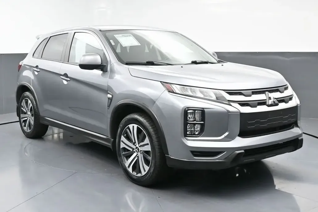 2021 Mitsubishi Outlander Sport ES photo 1