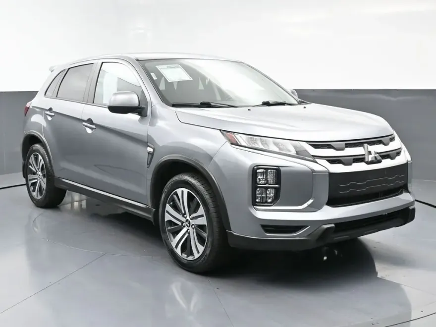 2021 Mitsubishi Outlander Sport ES photo 1