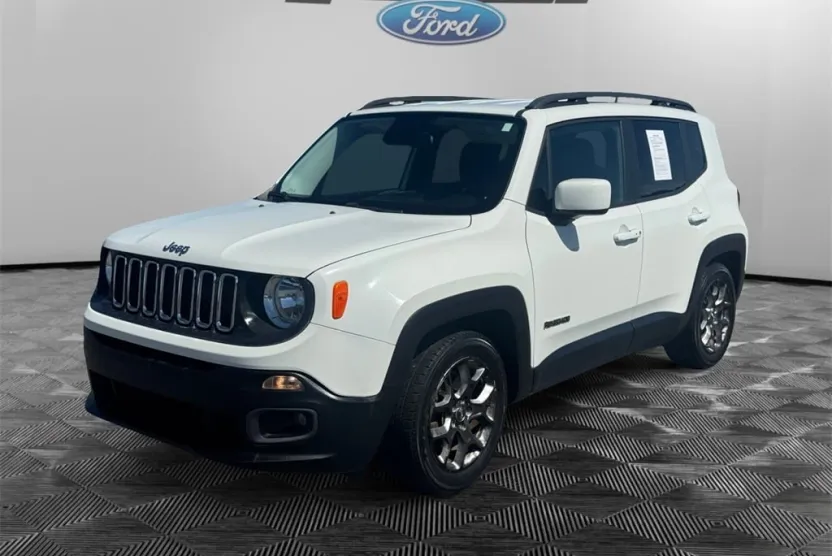 2015 Jeep Renegade Latitude photo 1