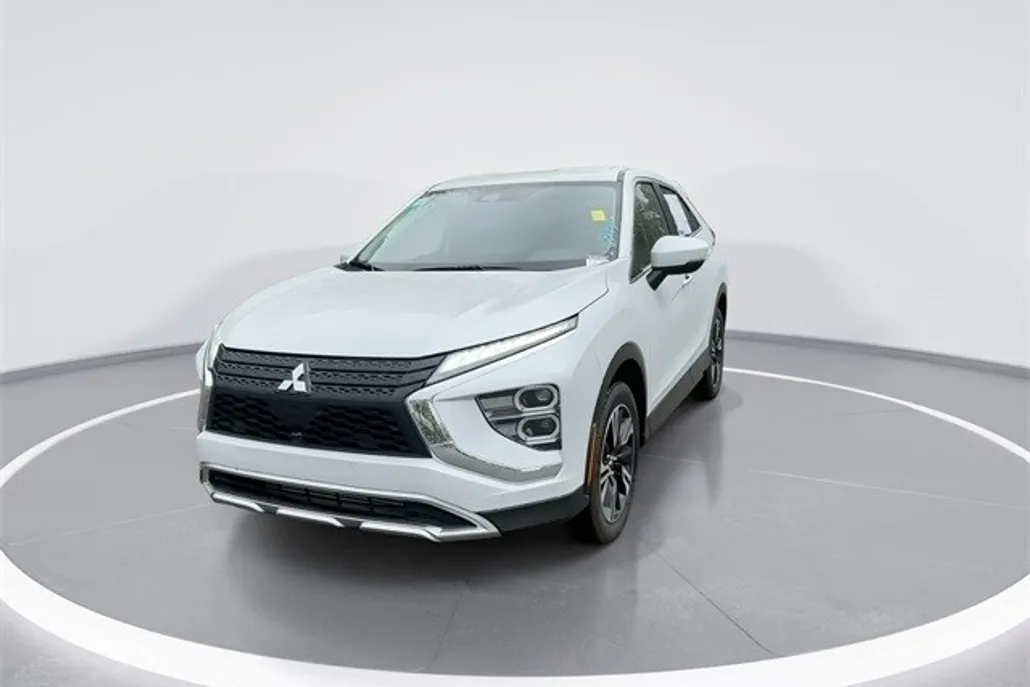 2023 Mitsubishi Eclipse Cross SE photo 1