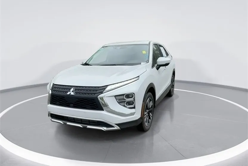 2023 Mitsubishi Eclipse Cross SE photo 1