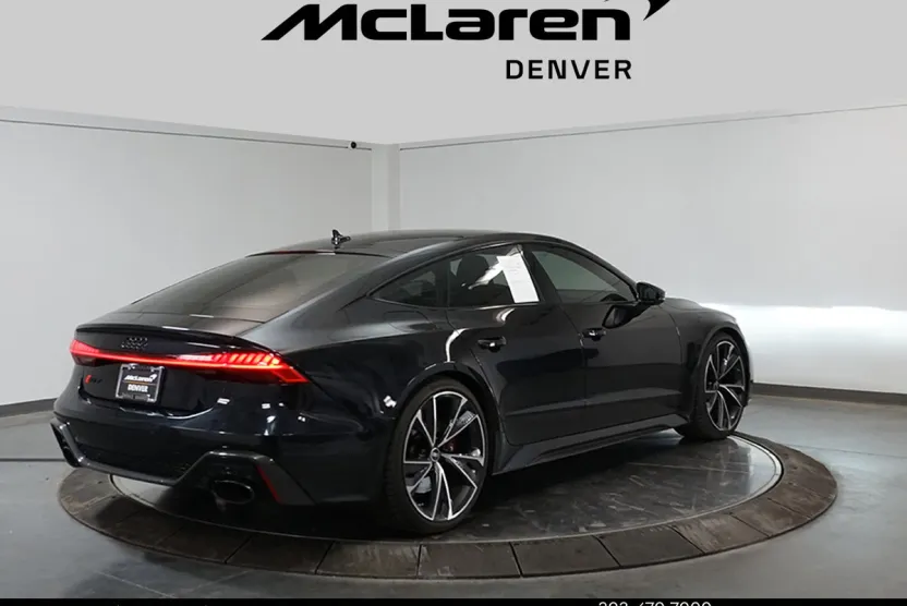 2021 Audi RS 7 photo 1