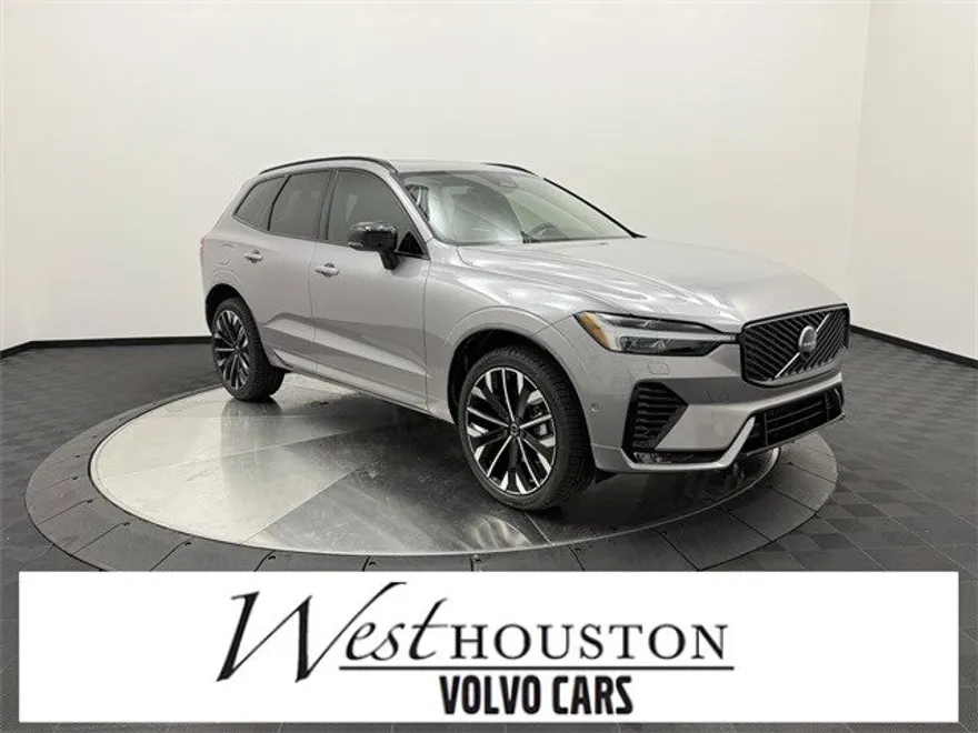 2026 Volvo XC60 B5 photo 1