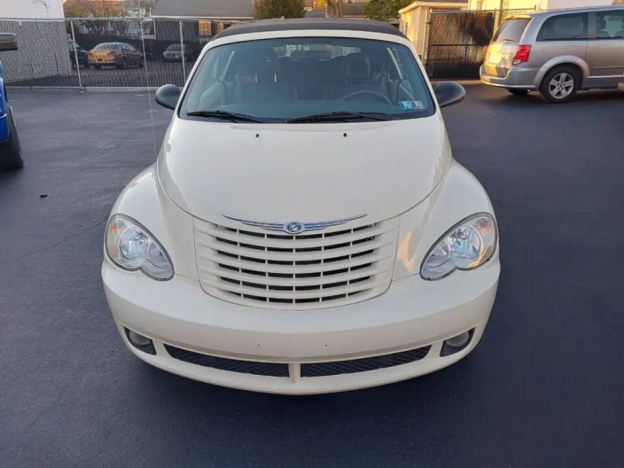 2008 Chrysler PT Cruiser Touring photo 1