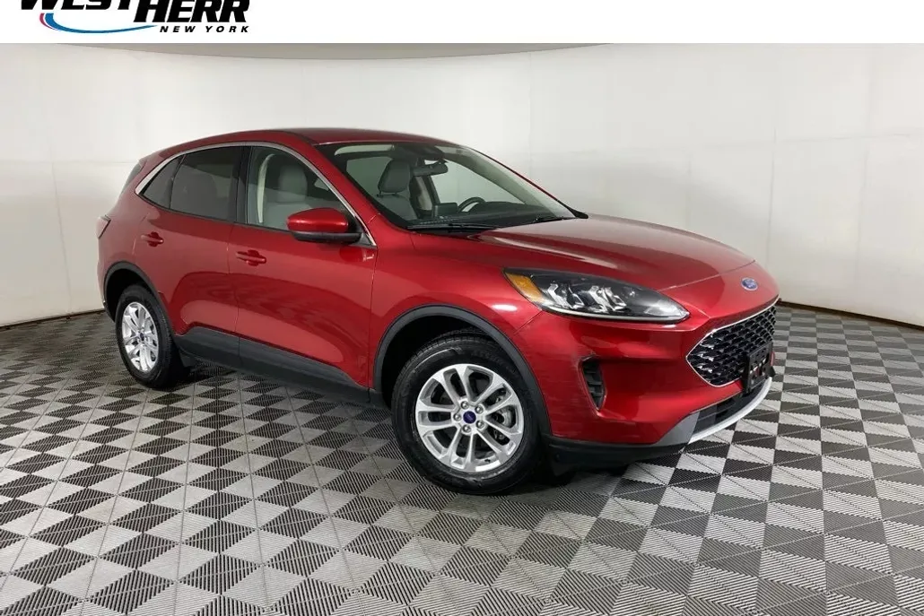 2020 Ford Escape SE photo 1
