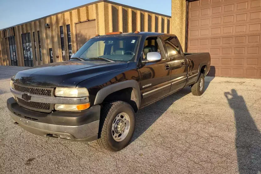2002 Chevrolet Silverado 2500HD LT photo 1