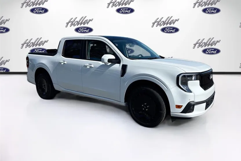 2025 Ford Maverick photo 1