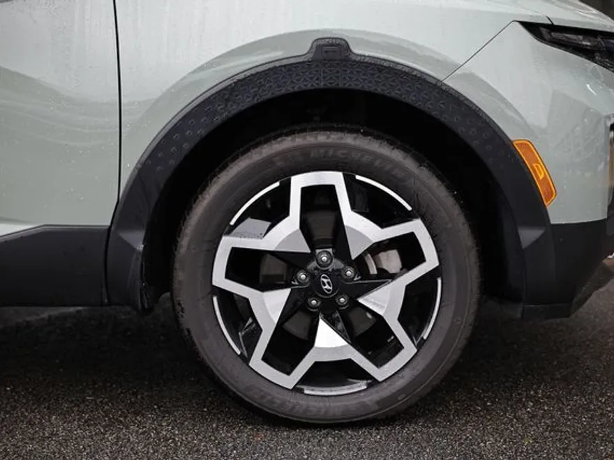 2022 Hyundai Santa Cruz Limited photo 1