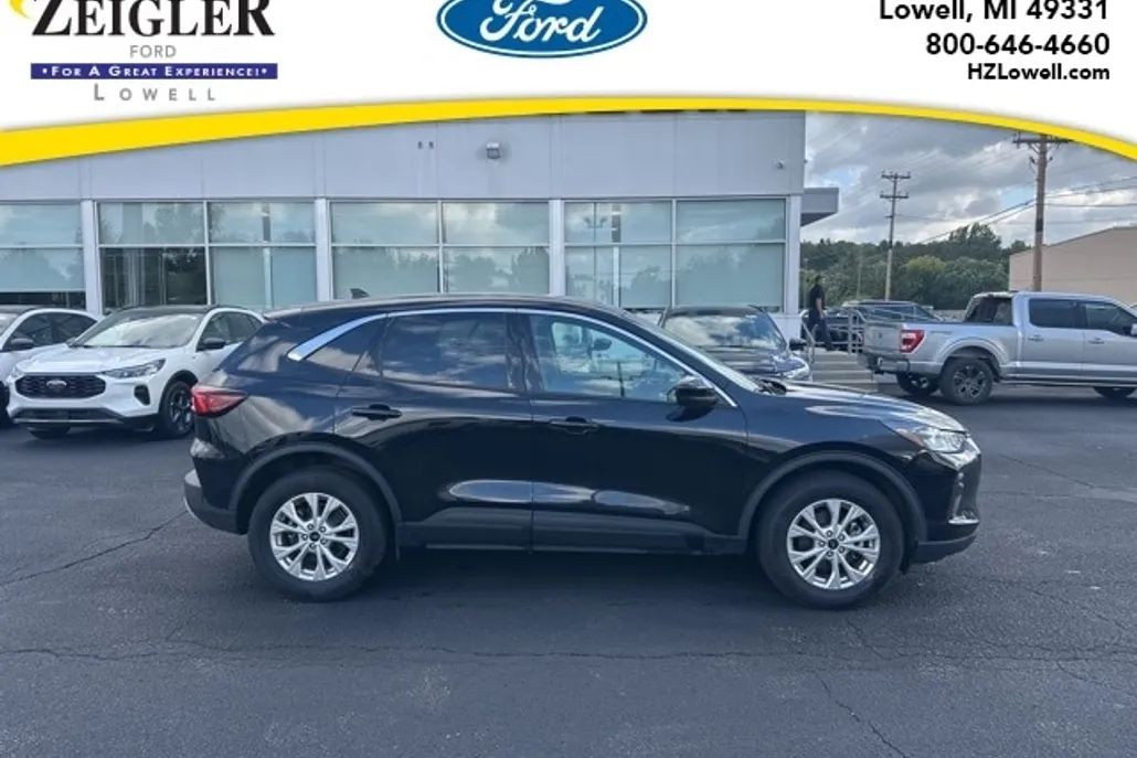 2023 Ford Escape Active photo 1