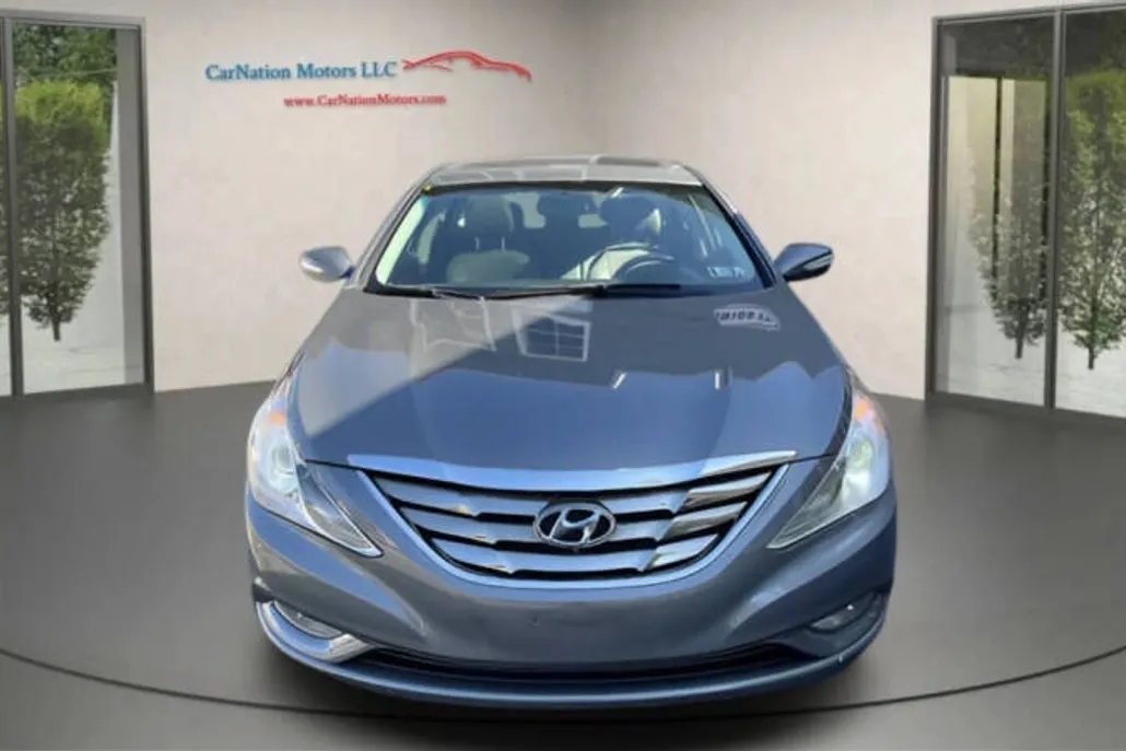 2013 Hyundai Sonata Limited photo 1