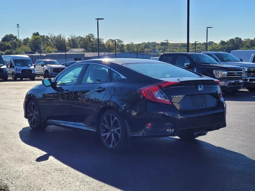2020 Honda Civic Sport photo 1