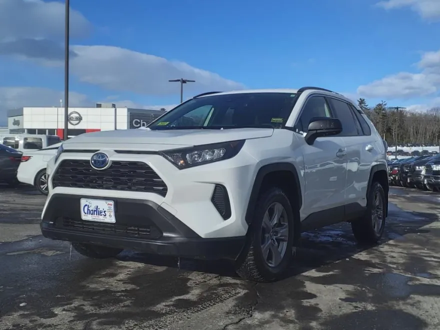 2022 Toyota RAV4 Hybrid LE photo 1