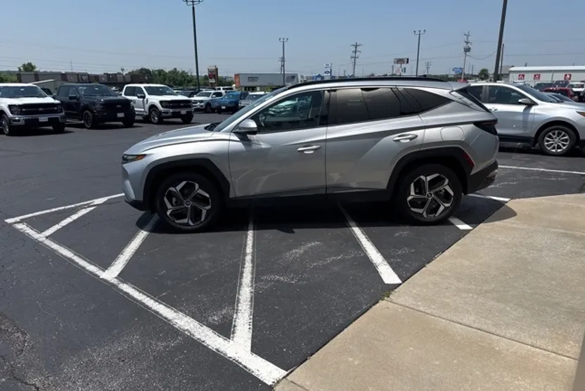 2023 Hyundai Tucson Limited photo 1