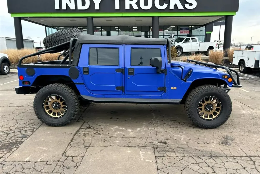 2001 Hummer H1 1 1/4 ton photo 1