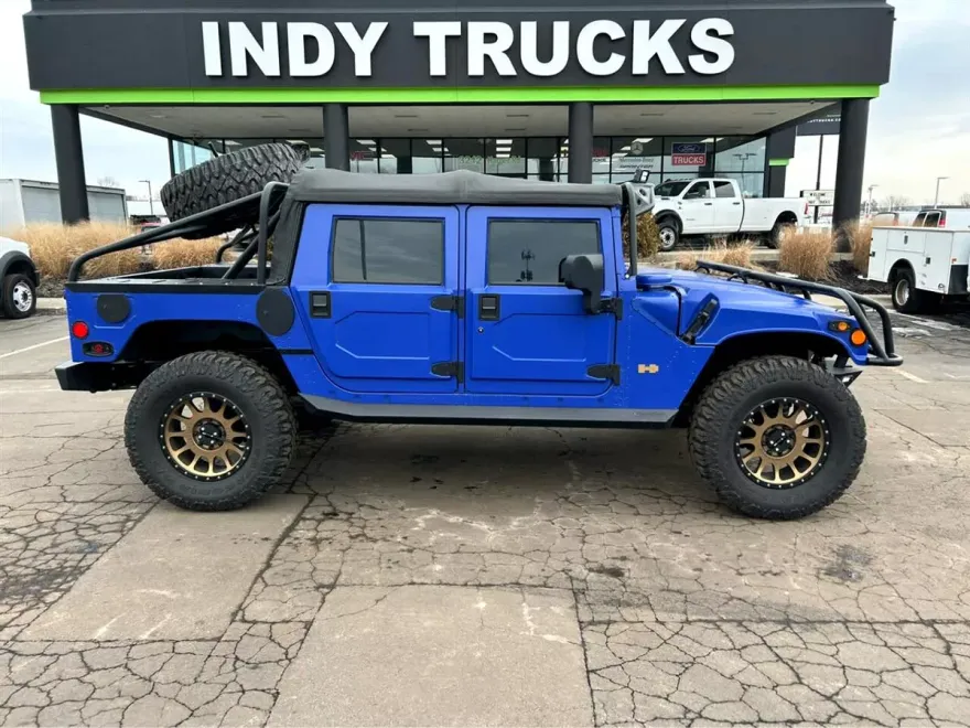 2001 Hummer H1 1 1/4 ton photo 1