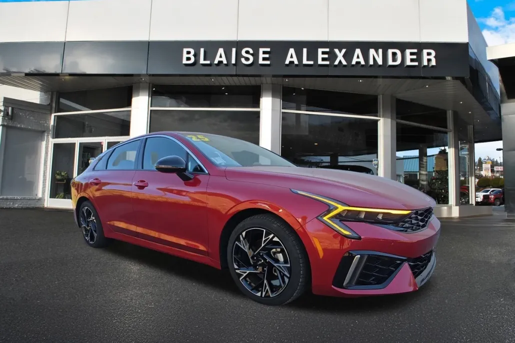 2025 Kia K5 GT-Line photo 1