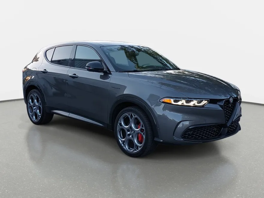 2024 Alfa Romeo Tonale Veloce photo 1