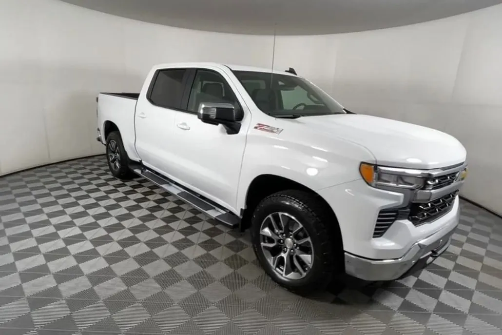 2025 Chevrolet Silverado 1500 photo 1