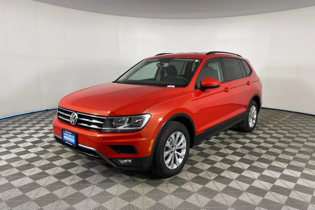 2018 Volkswagen Tiguan S photo 1