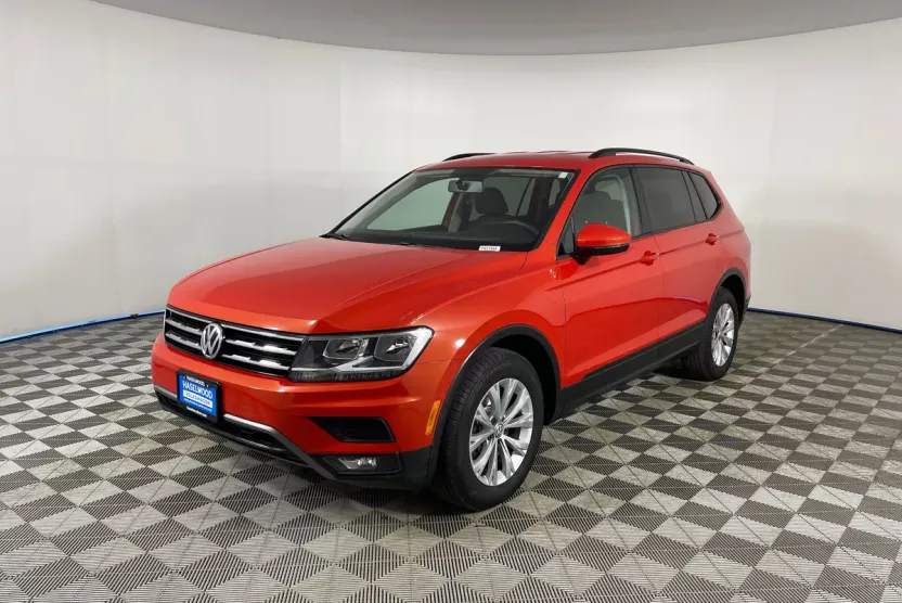 2018 Volkswagen Tiguan S photo 1