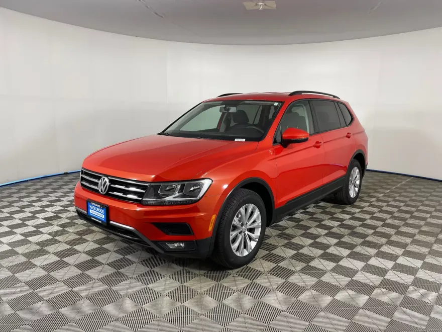 2018 Volkswagen Tiguan S photo 1