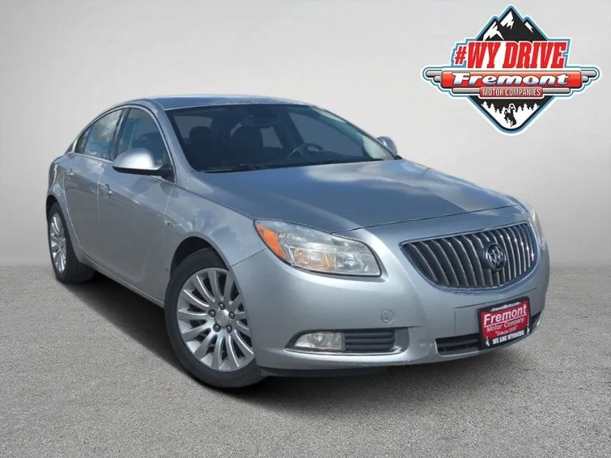 2011 Buick Regal CXL photo 1