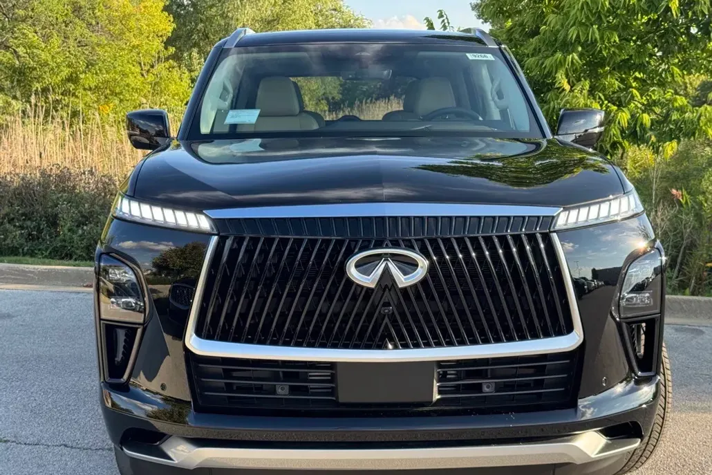 2026 Infiniti QX80 Pure photo 1