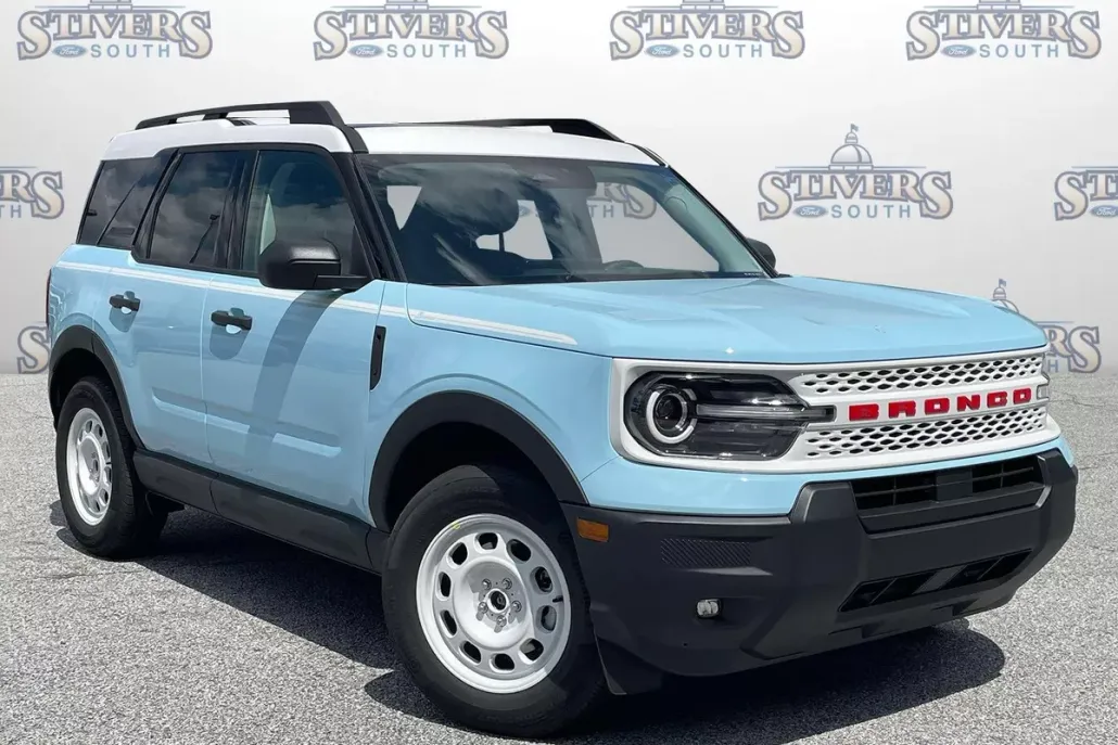 2025 Ford Bronco Sport Heritage photo 1