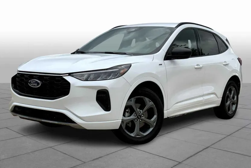 2023 Ford Escape ST-Line photo 1