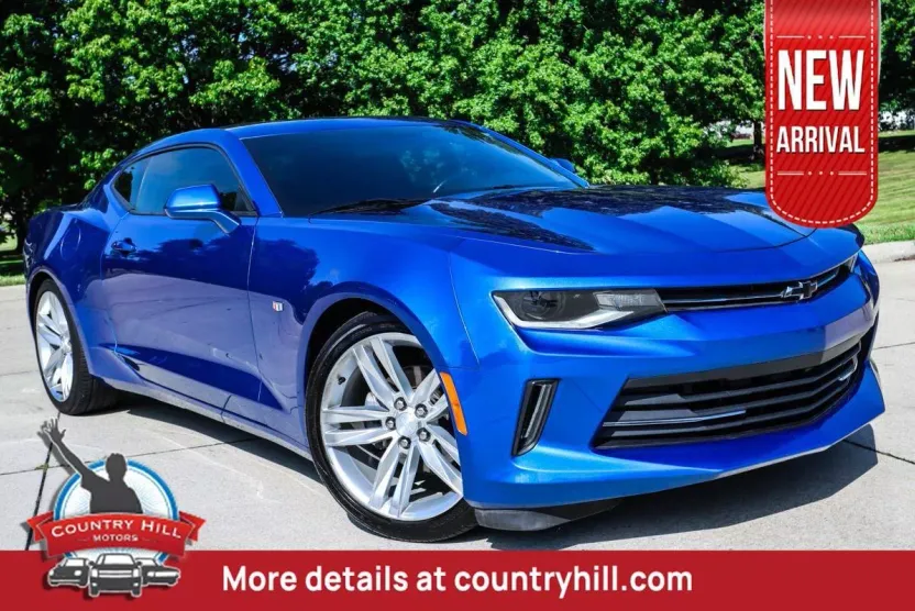 2018 Chevrolet Camaro 1LT photo 1