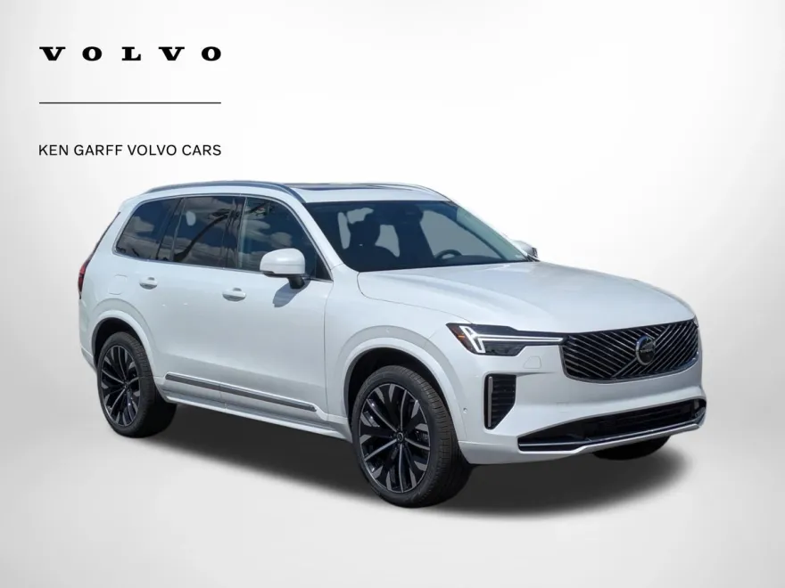 2025 Volvo XC90 Plus photo 1