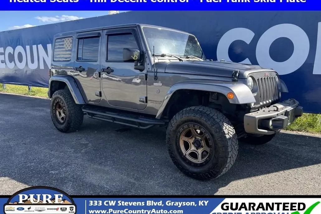 2017 Jeep Wrangler Unlimited Sahara photo 1