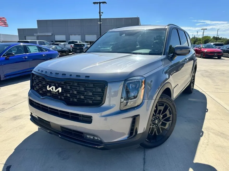 2022 Kia Telluride SX photo 1