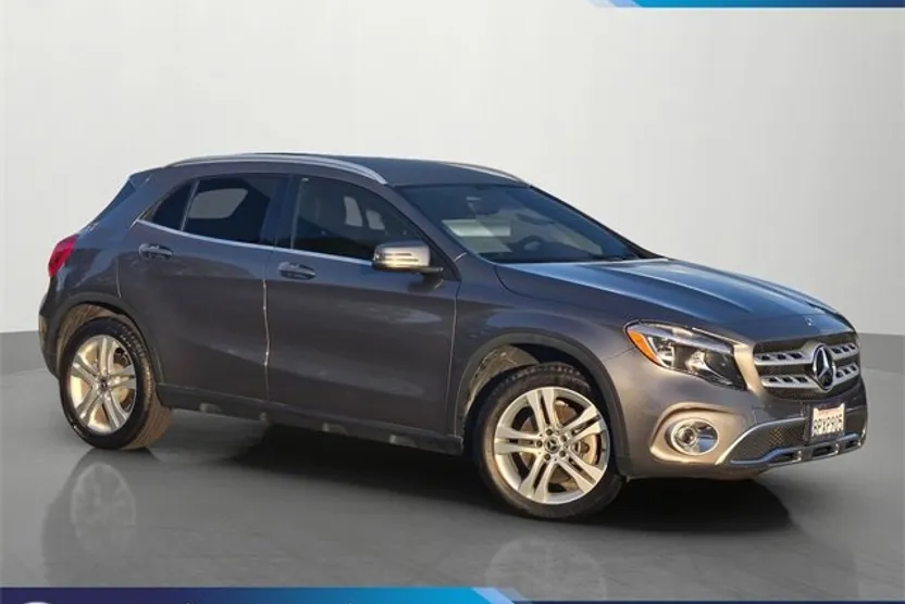 2019 Mercedes Benz GLA 250 4MATIC photo 1