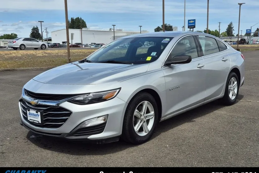 2020 Chevrolet Malibu LS photo 1