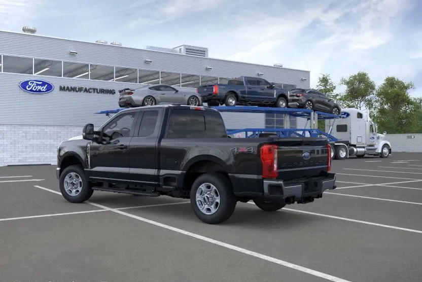2026 Ford F-350 XLT photo 1