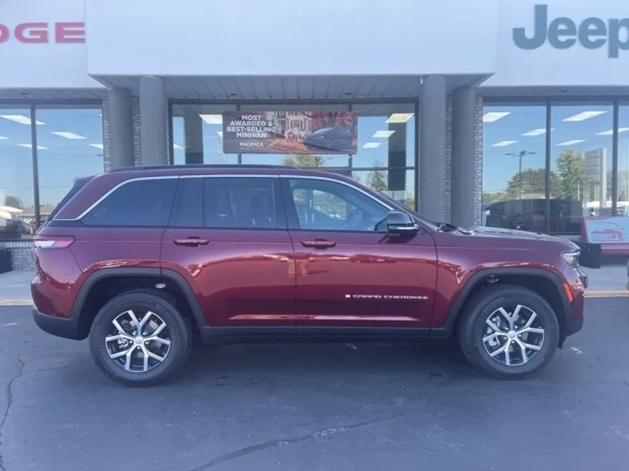 2025 Jeep Grand Cherokee Limited photo 1