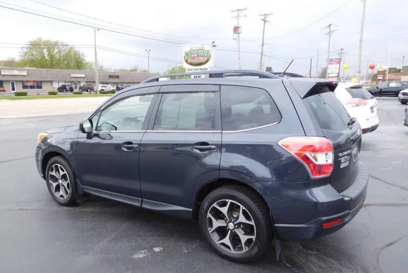 2015 Subaru Forester 2.5i Limited photo 1