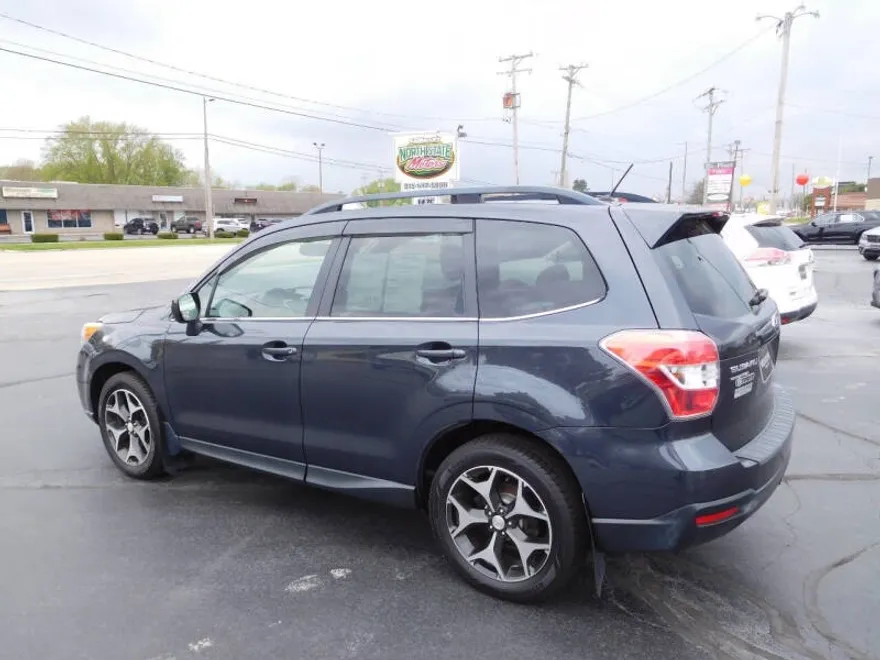 2015 Subaru Forester 2.5i Limited photo 1